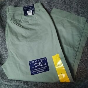 NWT Bandolino "Maureen" Army Green Cropped Capri Pants, Size 8